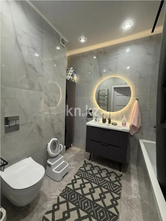 Продажа 3-комнатной квартиры, 72 м², ул. Толе би, дом  189/3 в Алматы - фото 5