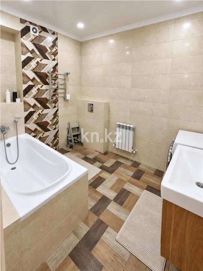 Продажа 2-комнатной квартиры, 67.5 м² в Алматы - фото 4