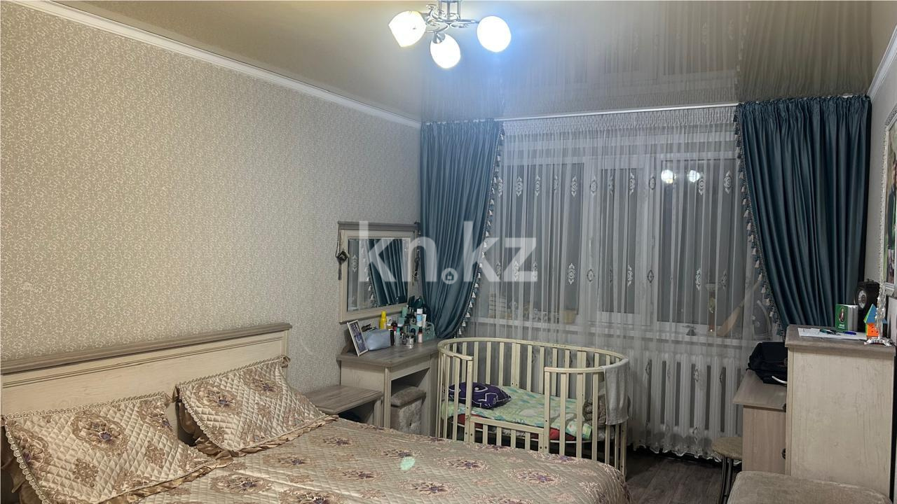 Продажа 3-комнатной квартиры, 61 м², мкр-н 19 в Караганде - фото 3
