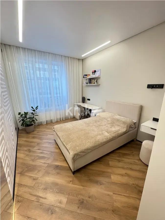 Продажа 5-комнатной квартиры, 132 м², ул. Бокейхана, дом  16 в Астане - фото 3