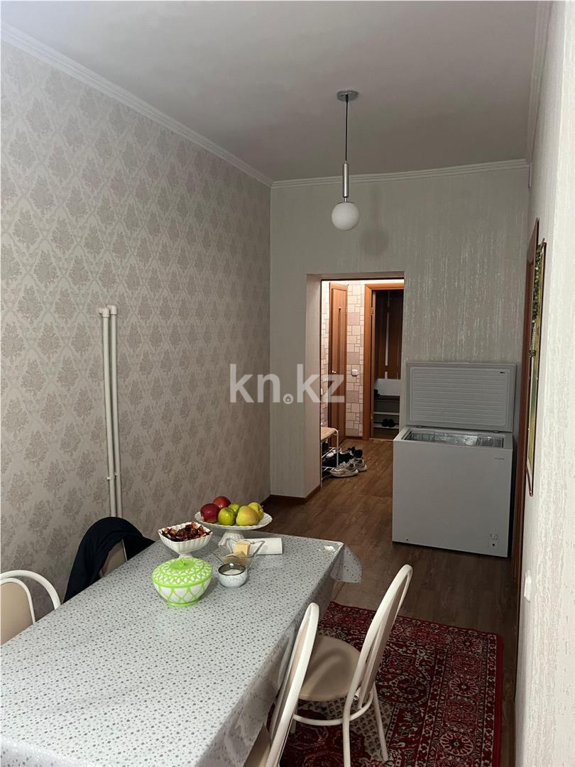 Продажа 2-комнатной квартиры, 61 м², мкр. Мамраева (Восток-5) в Караганде - фото 11