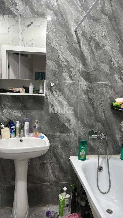 Продажа 3-комнатной квартиры, 69 м², ул. Нажимеденова, дом  5/1 в Астане - фото 4