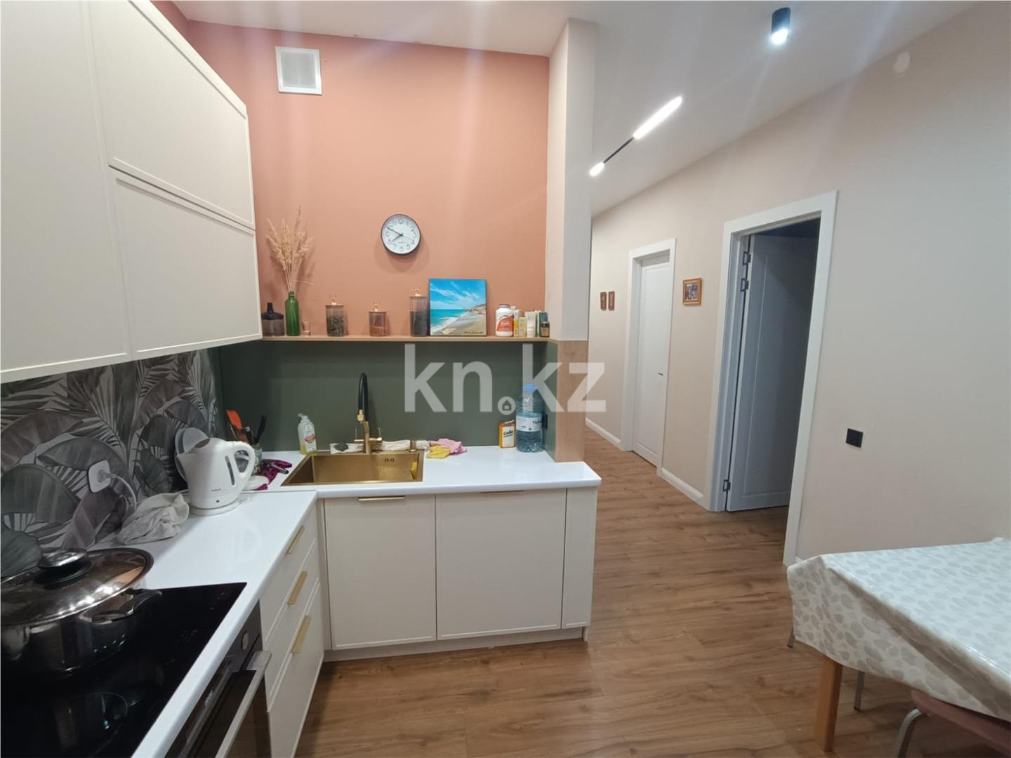 Продажа 3-комнатной квартиры, 73 м², ул. Нурмагамбетова в Астане - фото 8