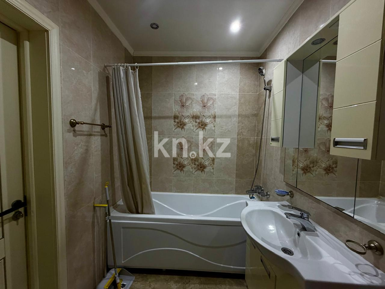 Продажа 2-комнатной квартиры, 55 м² в Астане - фото 11