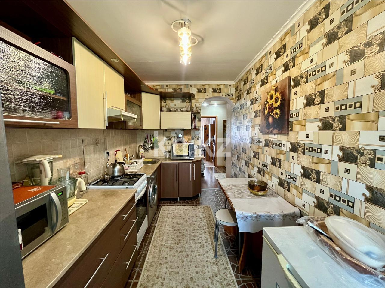 Продажа 3-комнатной квартиры, 61 м², ул. Маметовой в Караганде - фото 8