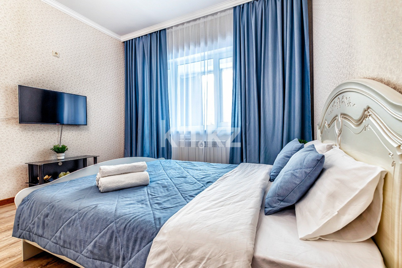 Аренда 1-комнатной квартиры посуточно, 45 м², ул. Бектурова, дом  1 в Астане