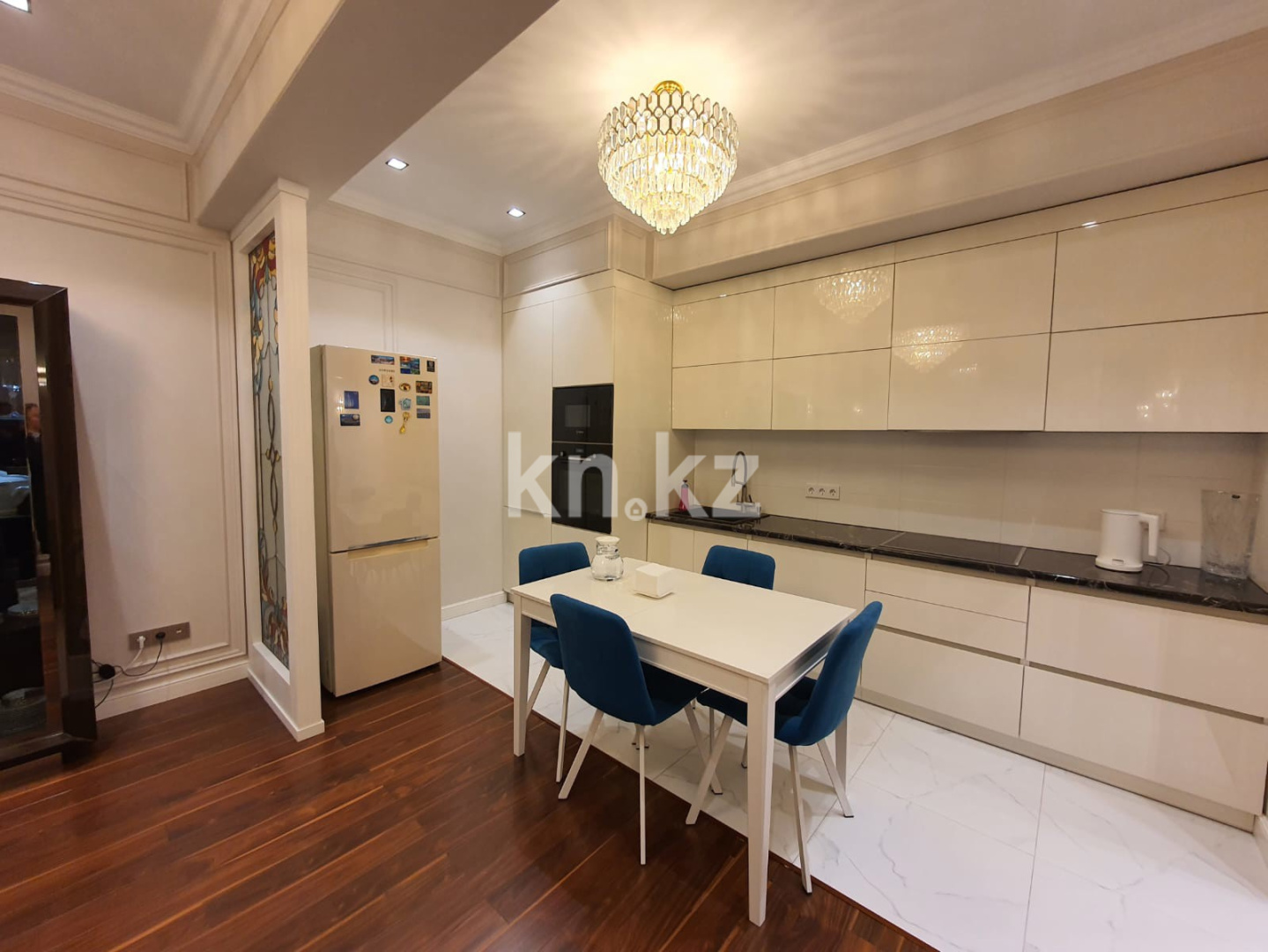 Продажа 2-комнатной квартиры, 72.2 м² в Алматы - фото 2