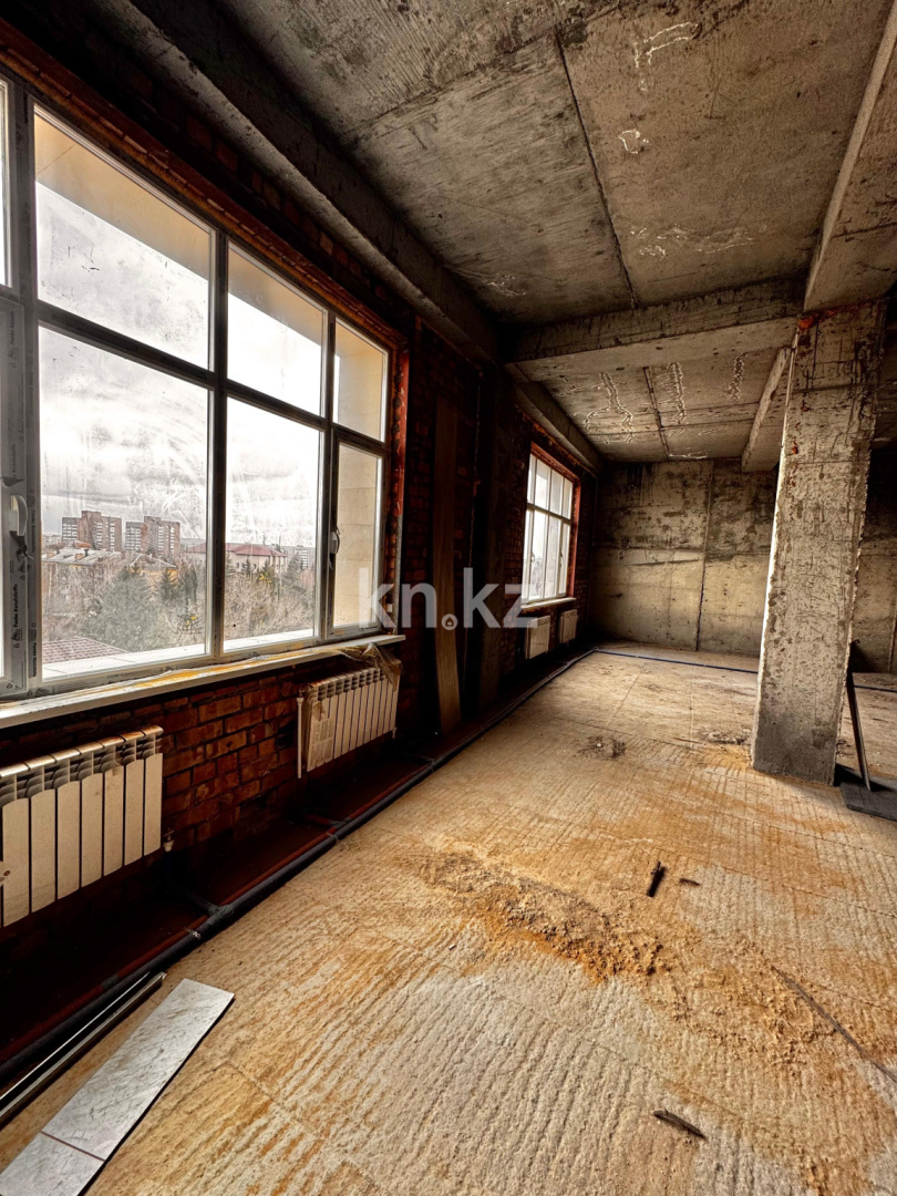 Продажа 3-комнатной квартиры, 109 м² в Усть-Каменогорске