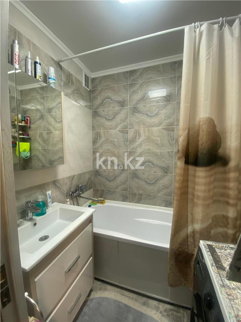 Продажа 3-комнатной квартиры, 66 м², ул. Гапеева в Караганде - фото 10