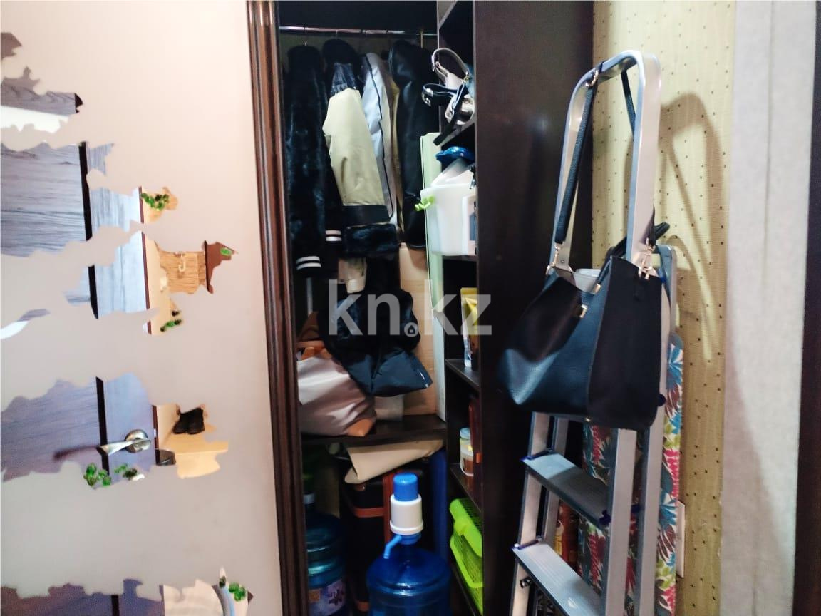 Продажа 3-комнатной квартиры, 81 м², ул. Затаевича (Зональная) в Караганде - фото 12