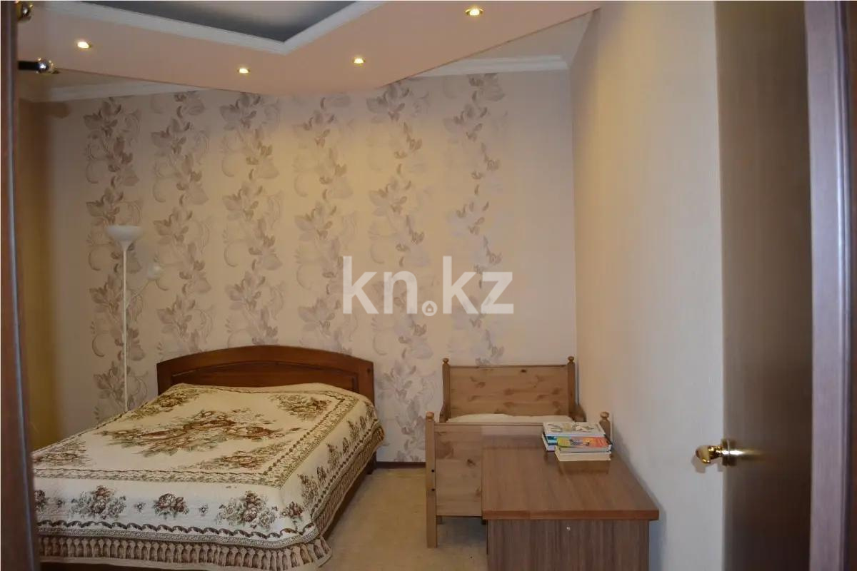 Продажа 2-комнатной квартиры, 56 м², ул. Сарсекова, дом  55 в Караганде - фото 2