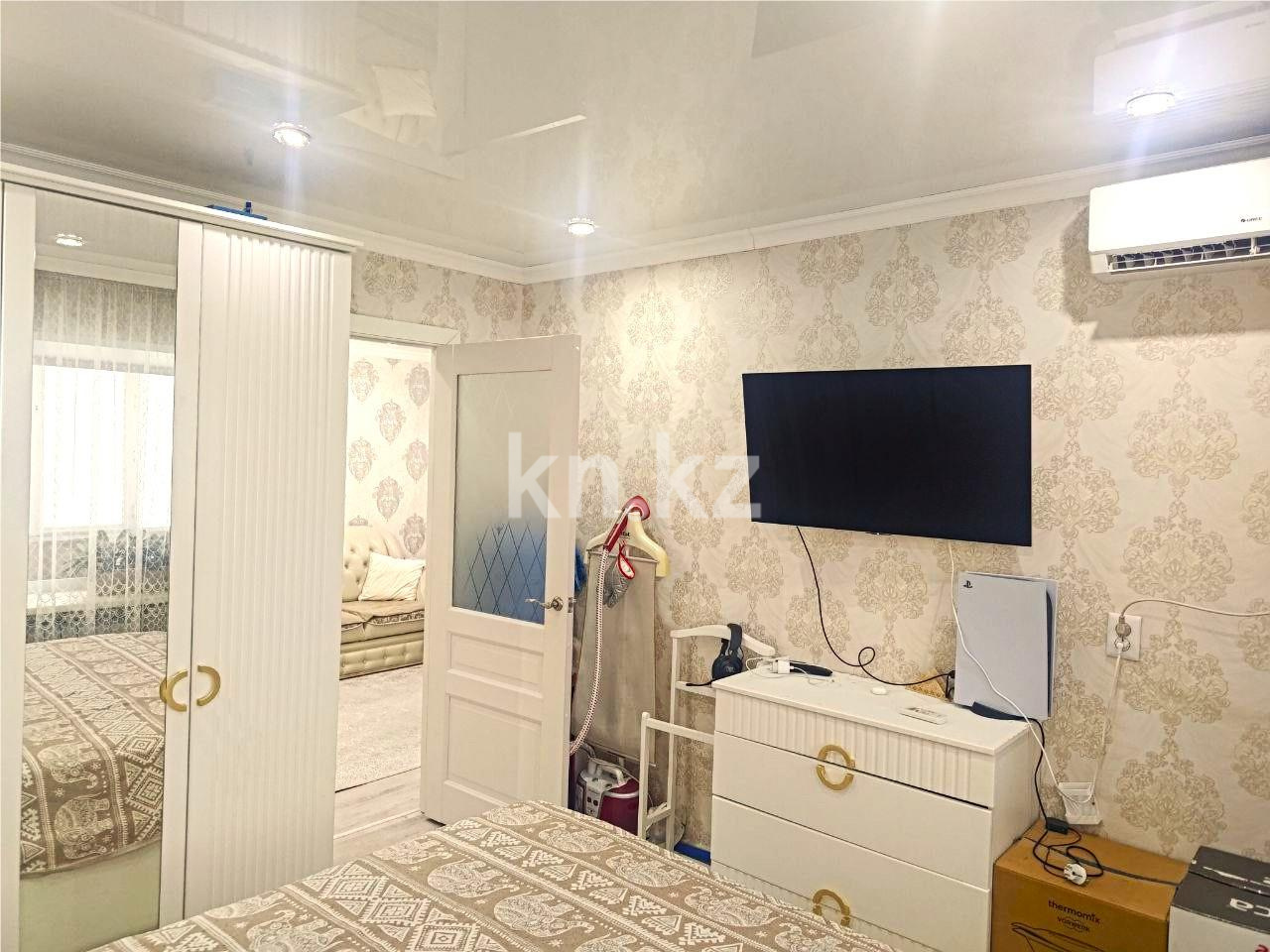 Продажа 4-комнатной квартиры, 62 м², мкр-н 21, дом  23 в Караганде - фото 4