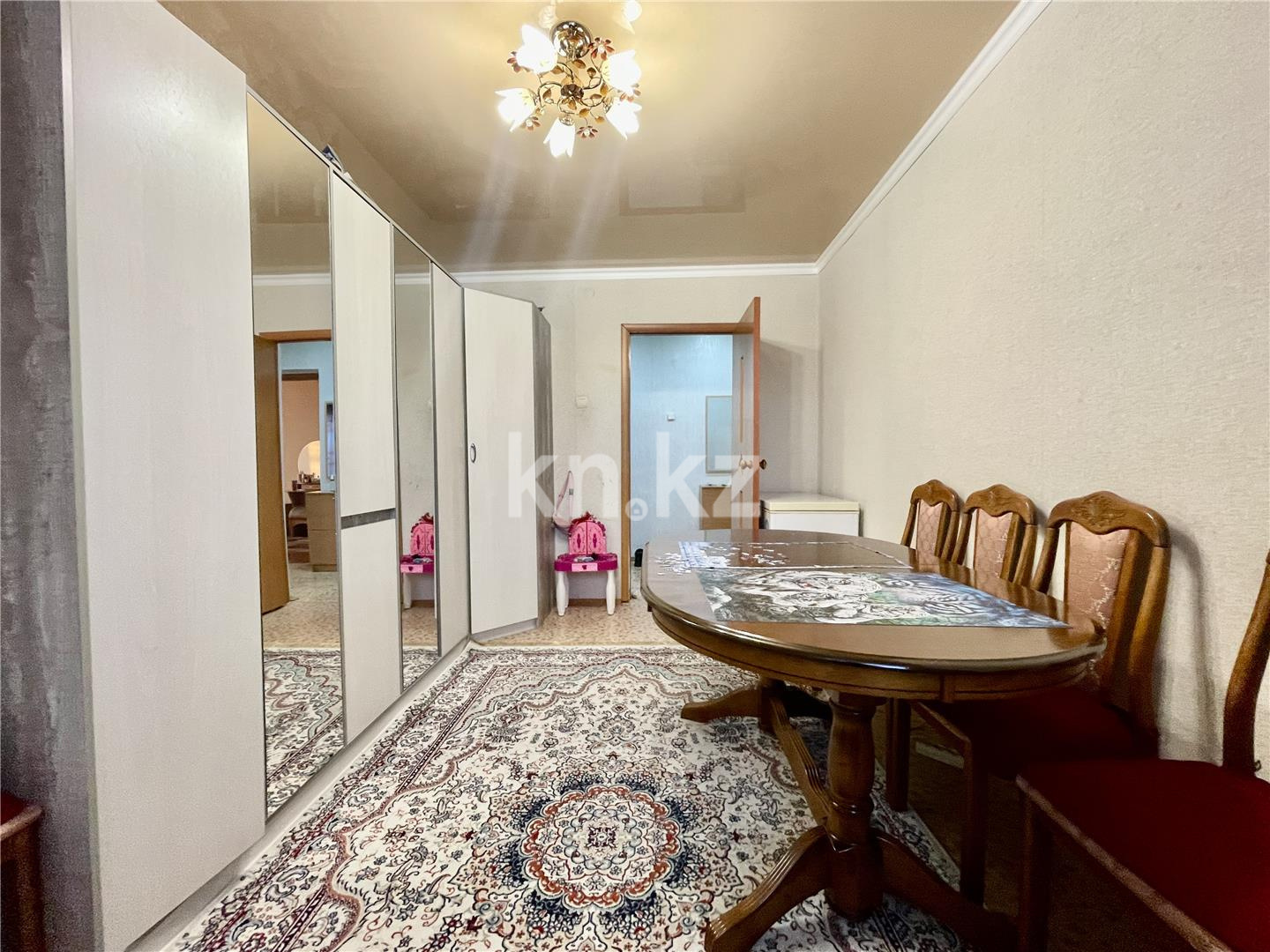 Продажа 4-комнатной квартиры, 78 м², ул. Потанина (Защитная), дом  70 в Караганде - фото 10