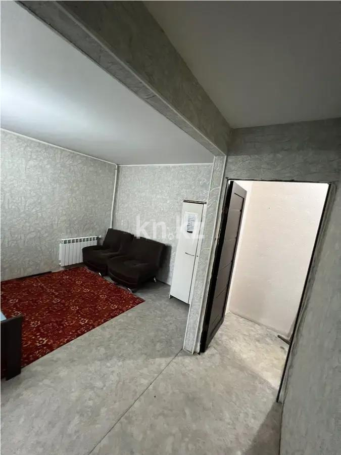 Продажа 1-комнатной квартиры, 33 м², мкр-н 13, дом  32 в Караганде - фото 2