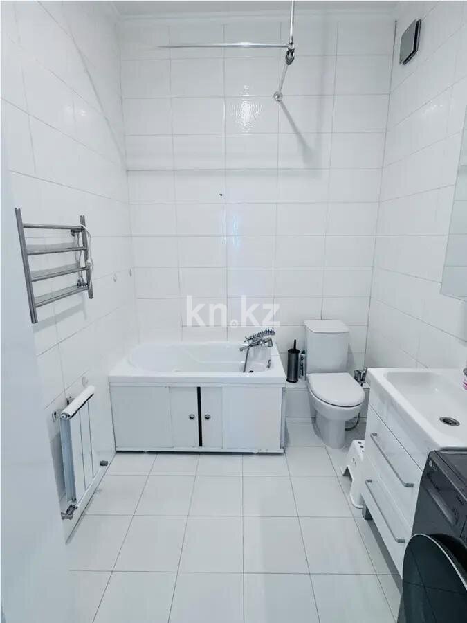 Продажа 2-комнатной квартиры, 65 м² в Алматы - фото 4