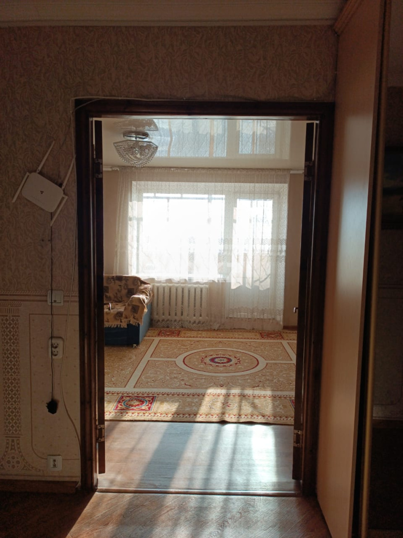 Продажа 4-комнатной квартиры, 100 м², ул. Бакинская в Караганде - фото 2