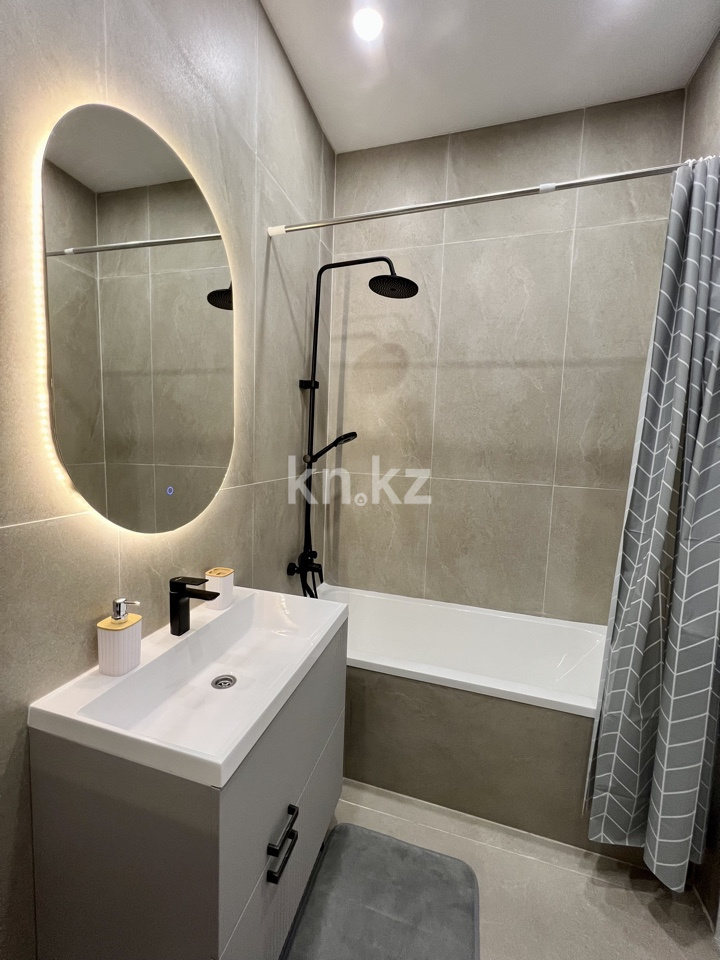 Аренда 1-комнатной квартиры посуточно, 37 м², Сейфуллина, дом  416 - ул. Макатаева в Алматы - фото 14