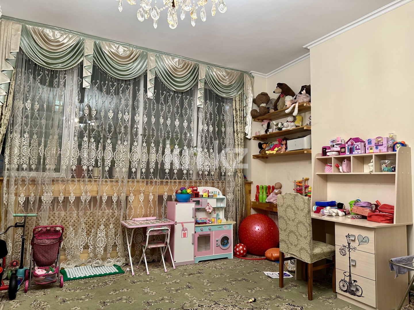Продажа 2-комнатной квартиры, 76 м² в Алматы