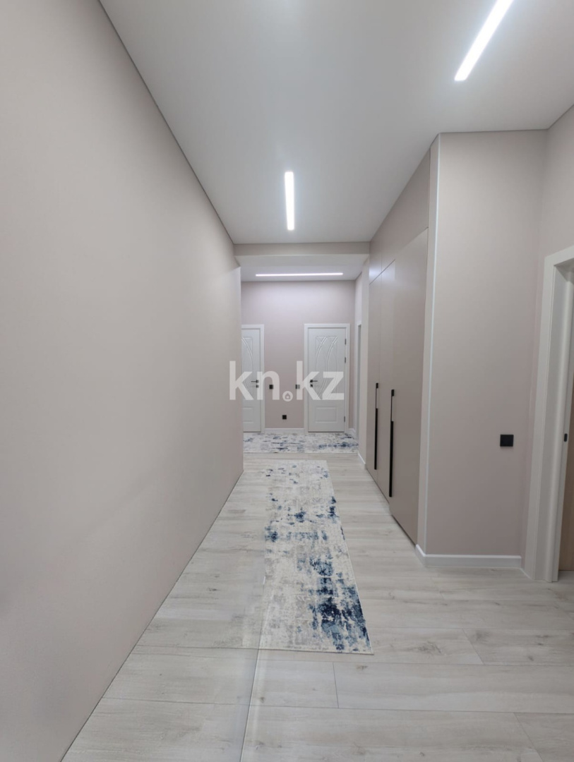 Продажа 3-комнатной квартиры, 100.2 м² в Уральске - фото 7