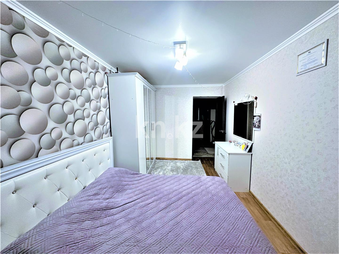 Продажа 3-комнатной квартиры, 63 м², ул. Муканова, дом  18 в Караганде - фото 4