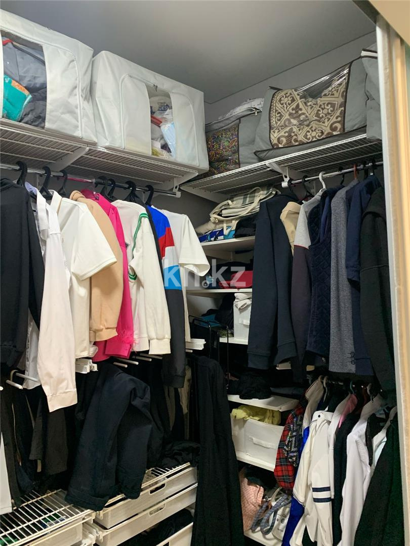 Продажа 2-комнатной квартиры, 68 м², ул. Ашимова, дом  21 в Караганде - фото 13