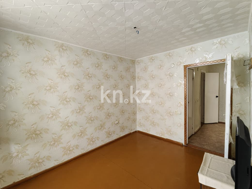 Продажа 2-комнатной квартиры, 47 м², Жекебаева, дом  125 в Караганде - фото 8