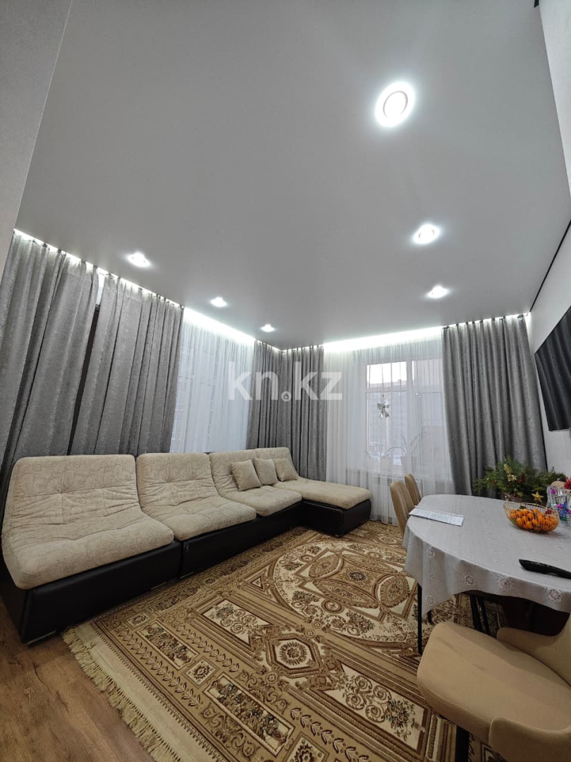 Продажа 3-комнатной квартиры, 74 м², ул. Букетова, дом  3/5 в Караганде