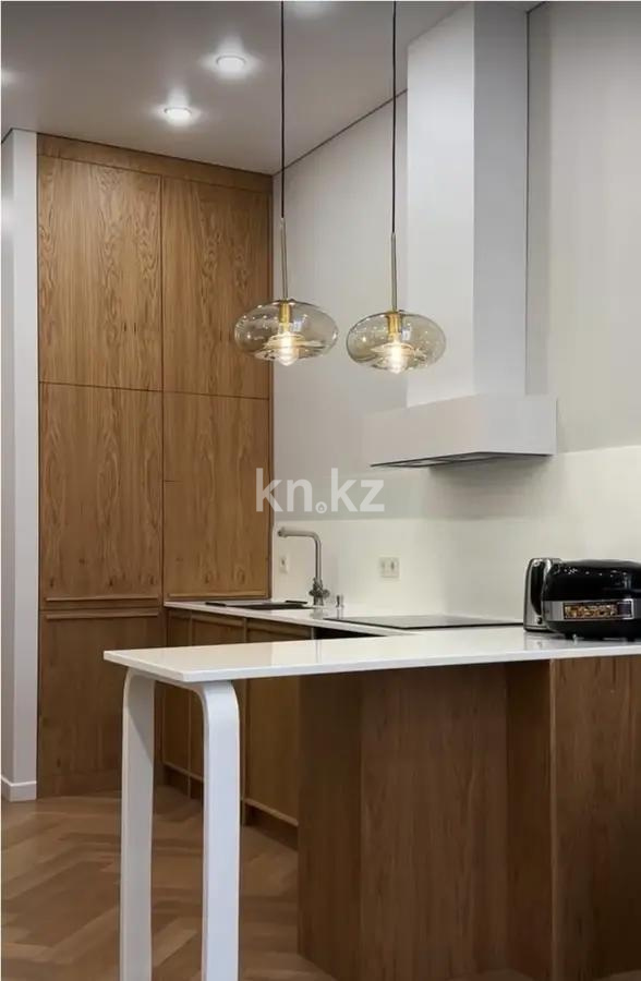 Продажа 4-комнатной квартиры, 102 м² в Алматы