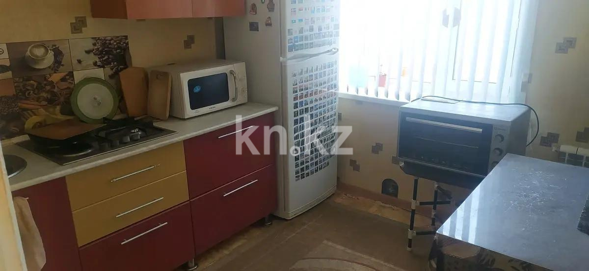 Продажа 1-комнатной квартиры, 32 м², ул. Бирюзова, дом  1 в Караганде - фото 2