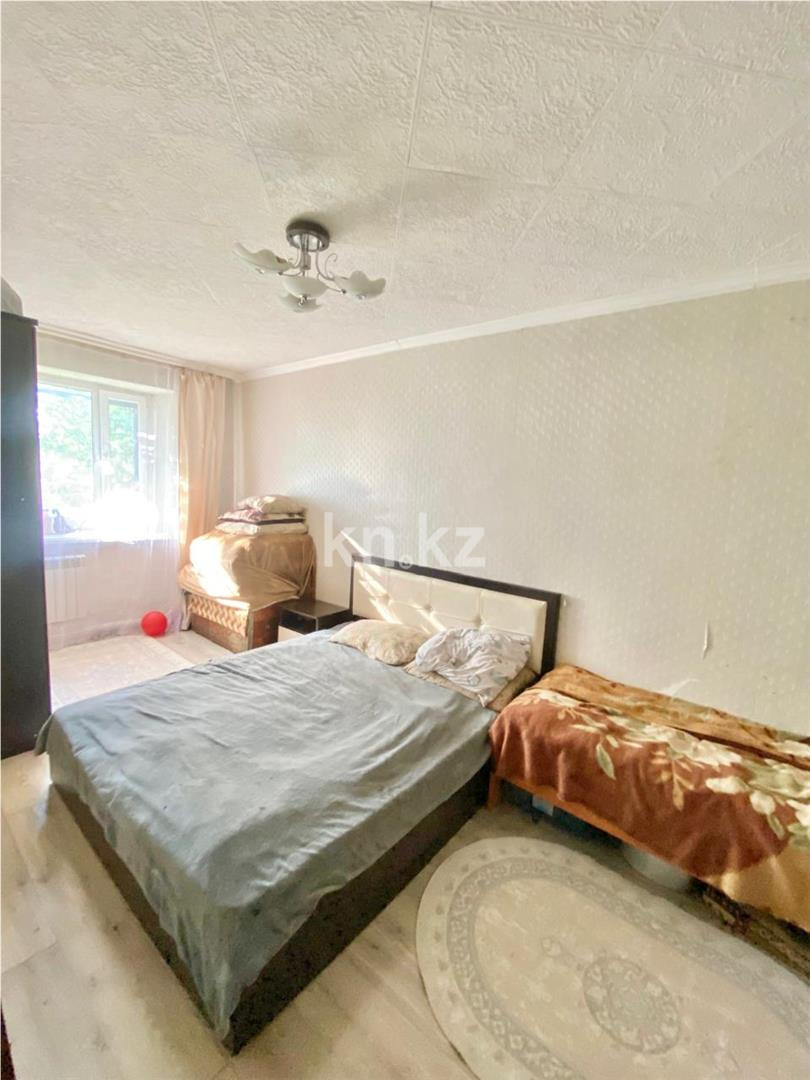 Продажа 3-комнатной квартиры, 63 м², 14 мкр. в Караганде - фото 5