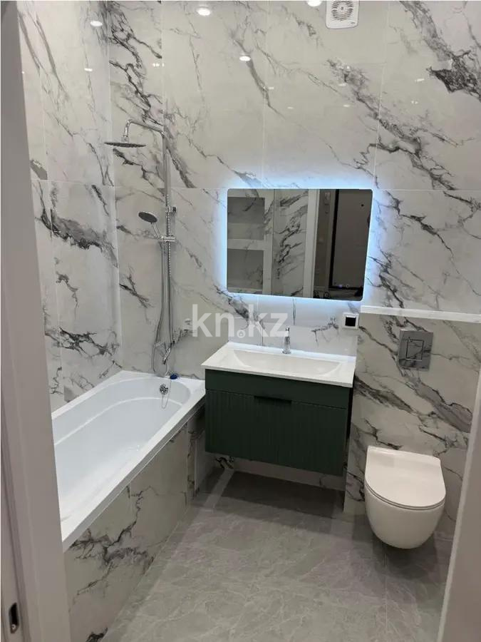 Продажа 3-комнатной квартиры, 68 м², ул. Орынбор, дом  13 в Астане - фото 3