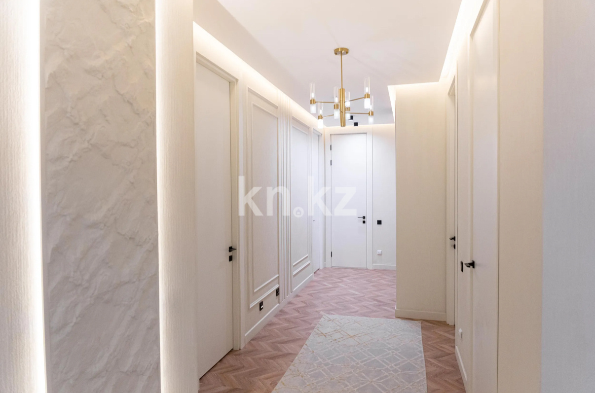 Продажа 4-комнатной квартиры, 140 м² в Астане - фото 8