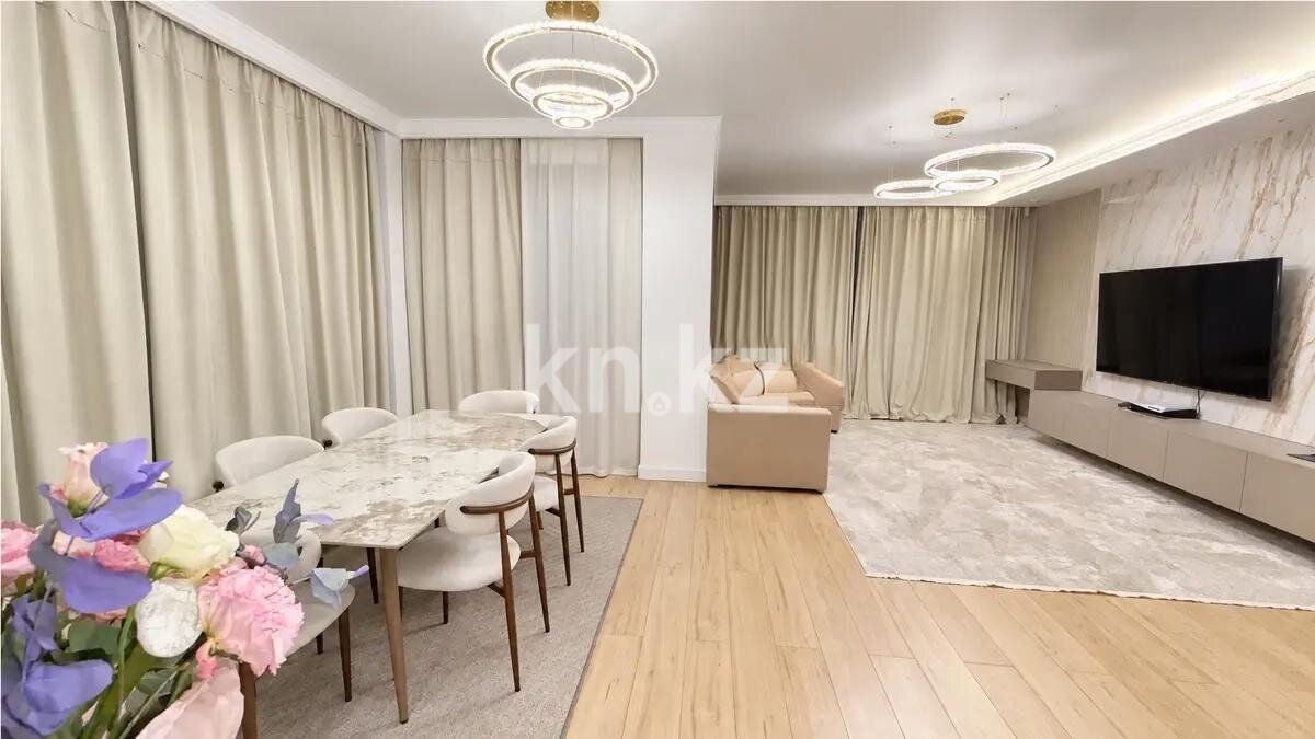 Продажа 4-комнатной квартиры, 135 м² в Астане
