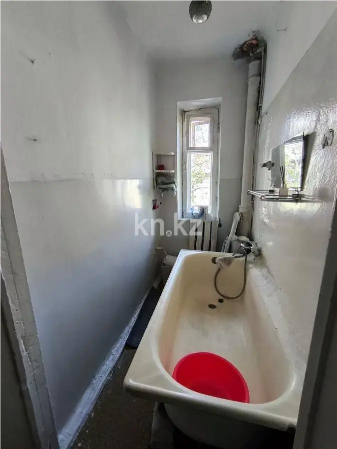 Продажа 2-комнатной квартиры, 39.2 м², ул. Карасай батыра, дом  243 в Алматы - фото 4