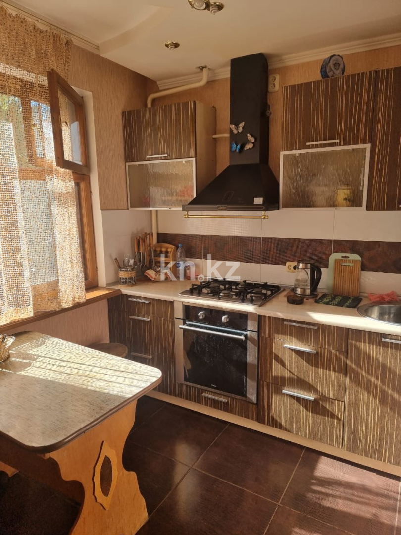 Аренда 2-комнатной квартиры посуточно, 52 м², Назарбаева проспект, дом  187 в Уральске - фото 6