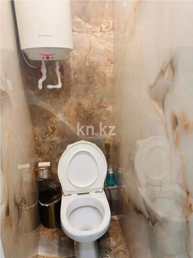 Продажа 2-комнатной квартиры, 46 м², ул. Крылова, дом  24 в Караганде - фото 5