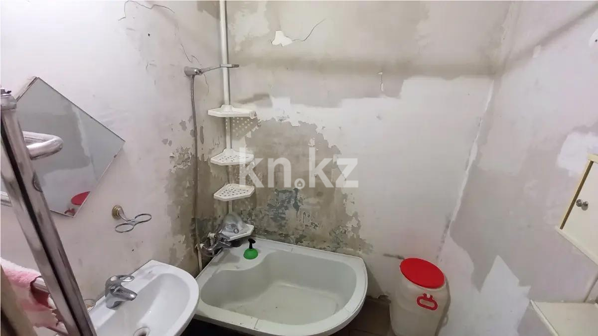 Продажа 2-комнатной квартиры, 53 м², мкр. Голубые Пруды, дом  15 в Караганде - фото 4