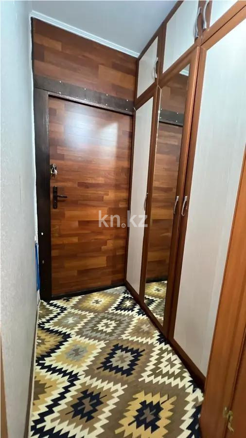 Продажа 3-комнатной квартиры, 63 м², мкр-н Голубые Пруды, дом  15 в Караганде - фото 7