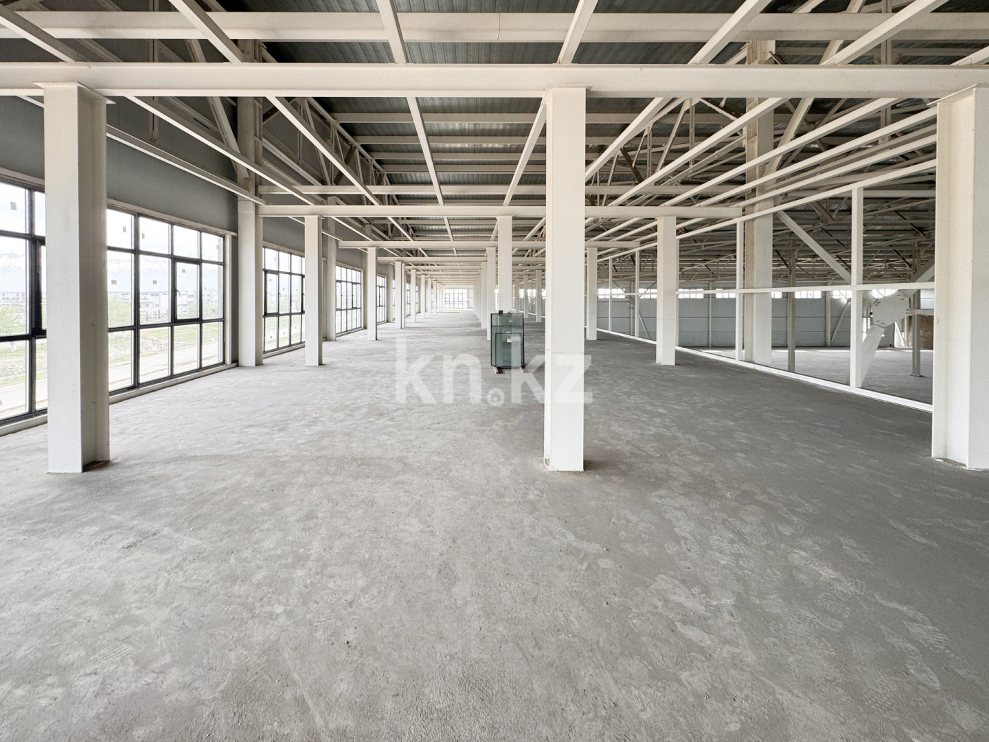 Аренда , 15000 м², ул. Султан Бейбарыса, дом  1 в Алматы - фото 2