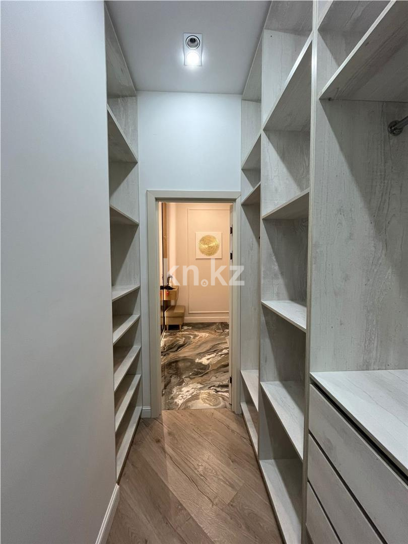 Продажа 1-комнатной квартиры, 41 м², пр. Шахтеров в Караганде - фото 11