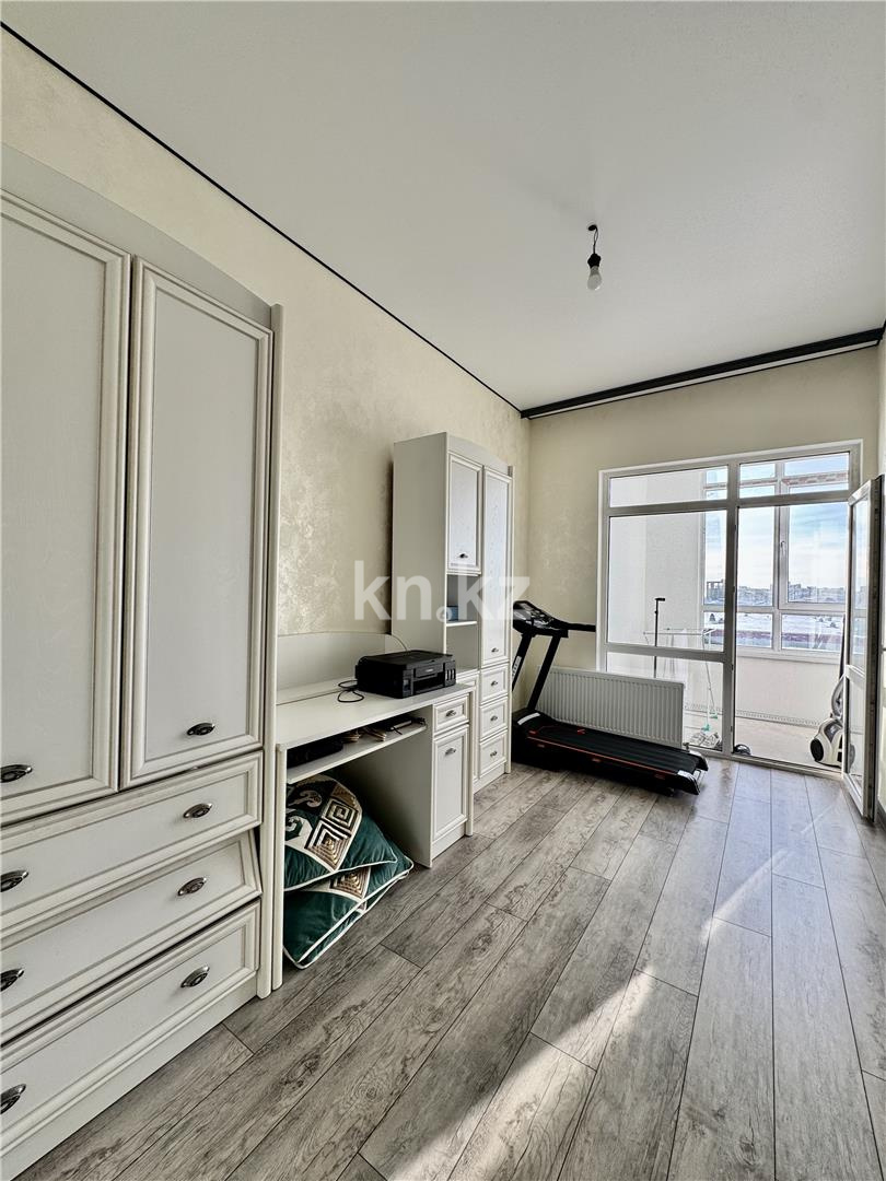 Продажа 3-комнатной квартиры, 80 м², ул. Жанторе Абишева, дом  2б в Караганде - фото 8