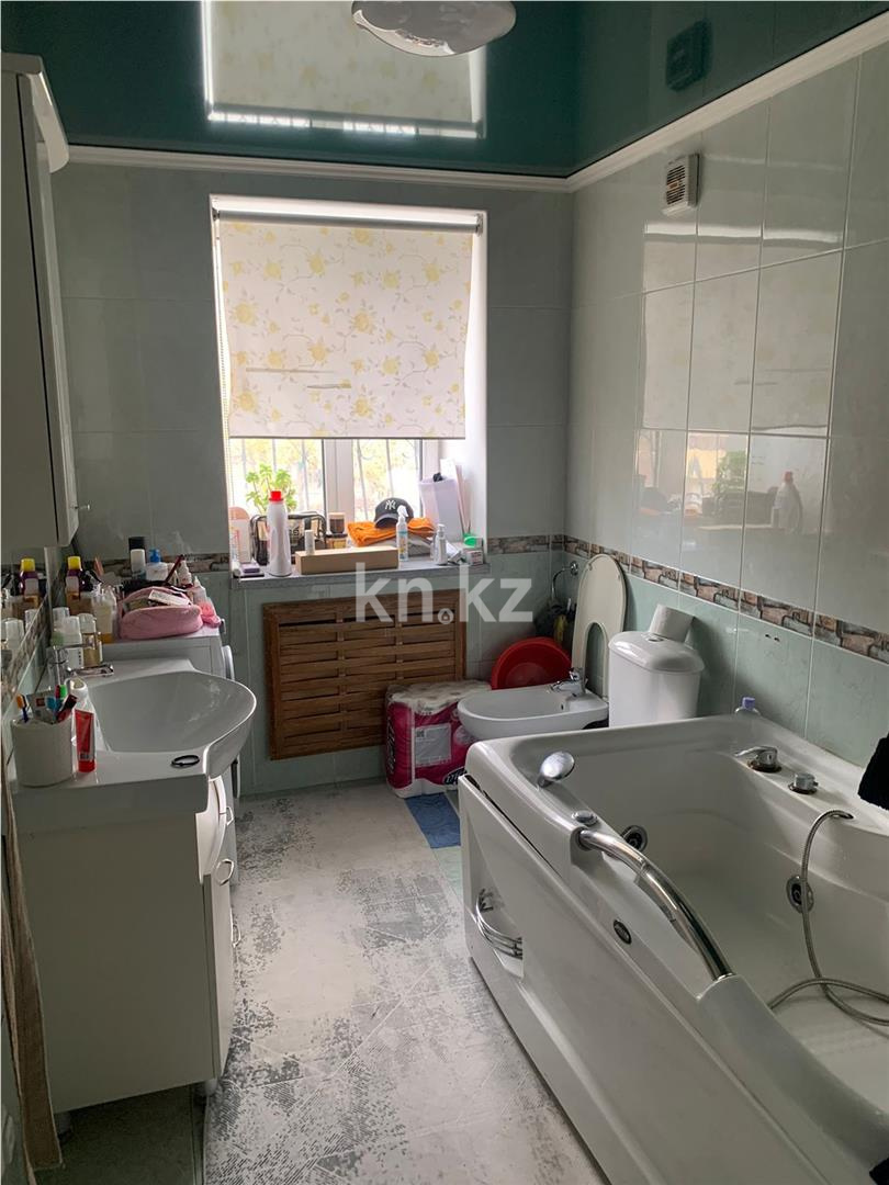 Продажа 3-комнатной квартиры, 92 м², пр. Н. Абдирова, дом  15 в Караганде - фото 7