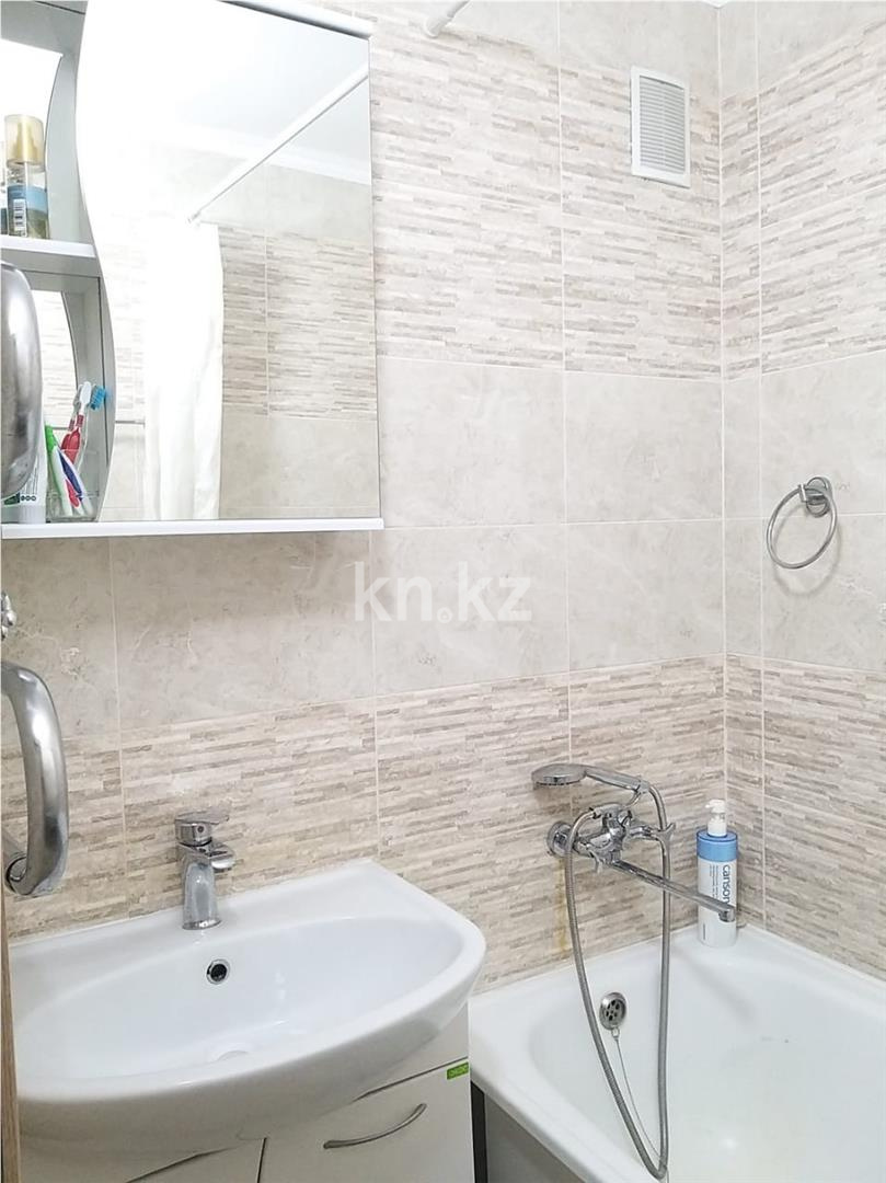 Продажа 2-комнатной квартиры, 47 м², мкр-н Мамраева (Восток-5) в Караганде - фото 10