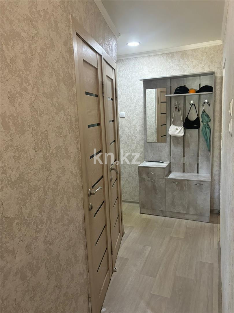 Продажа 3-комнатной квартиры, 47 м², мкр-н 23 в Караганде - фото 9