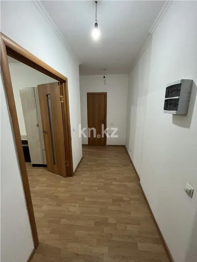 Продажа 1-комнатной квартиры, 40 м², ул. Молдагалиева, дом  2/2 в Астане - фото 5
