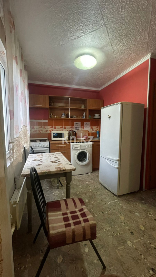 Аренда 1-комнатной квартиры посуточно, 33 м², ул. Кабанбай Батыра, дом  82 в Усть-Каменогорске - фото 2