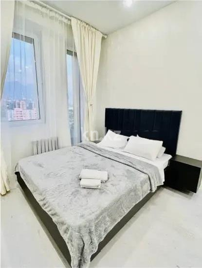 Продажа 2-комнатной квартиры, 42 м², ул. Утепова, дом  20 в Алматы - фото 3