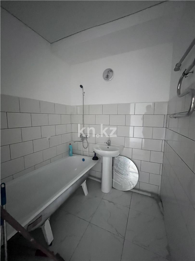 Продажа 2-комнатной квартиры, 69 м² в Караганде - фото 13