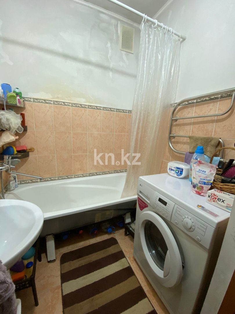 Продажа 2-комнатной квартиры, 56.5 м², ул. Ермекова в Караганде - фото 6