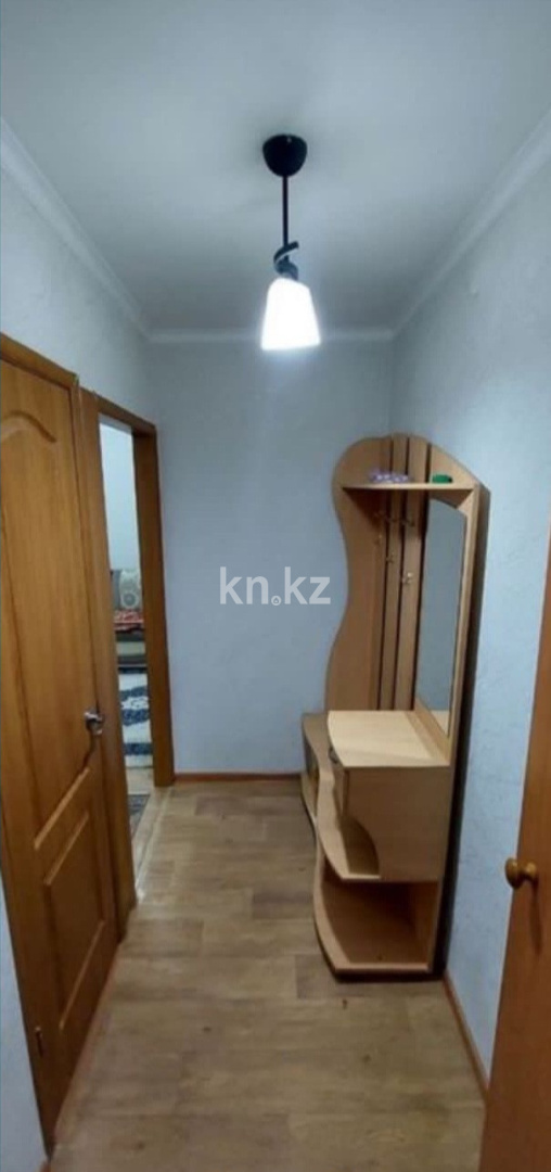 Продажа 3-комнатной квартиры, 43 м², 12 мкр-н, дом  23 в Караганде - фото 2